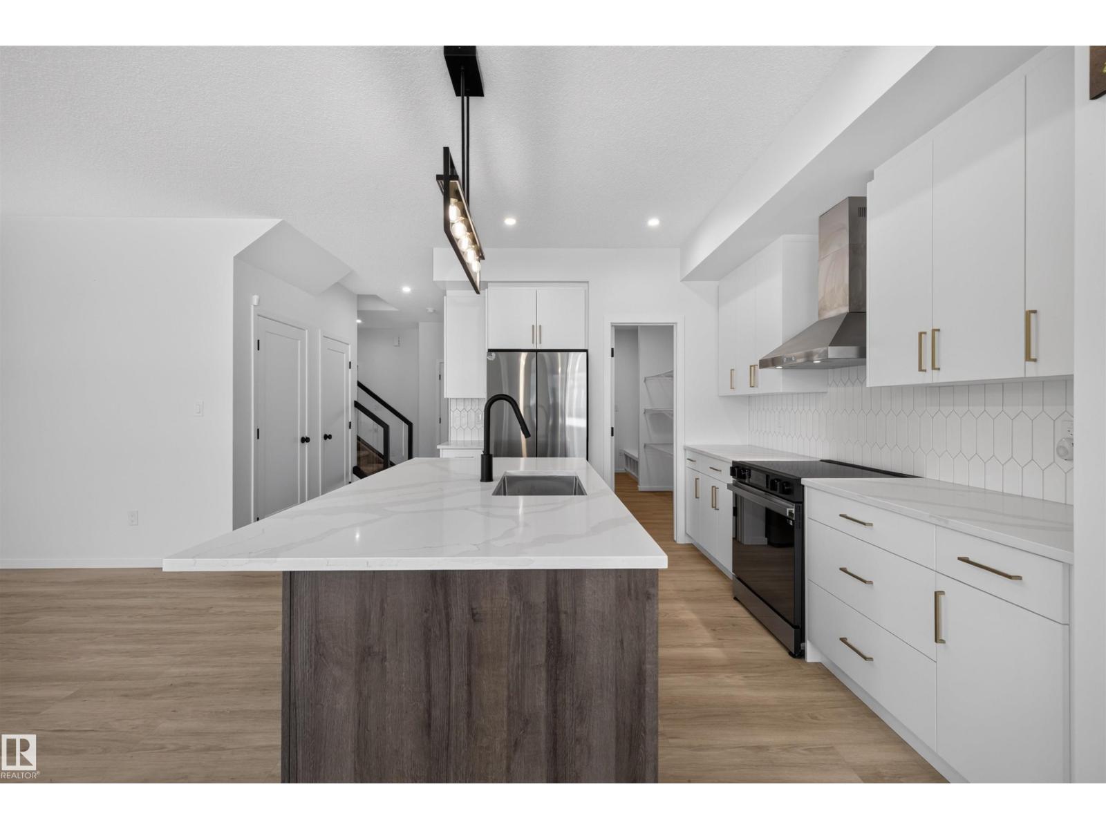 7722 174a Av Nw Property Photo 12
