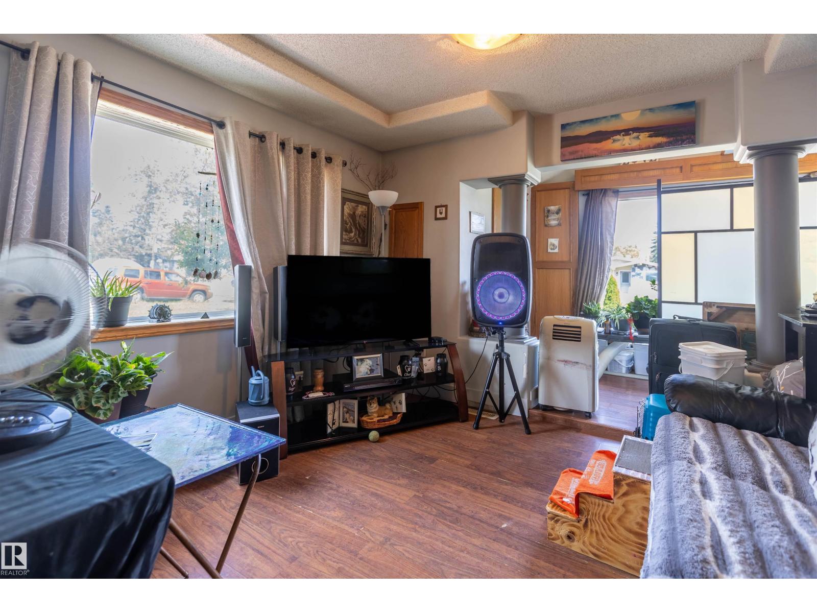 4834 51 St Property Photo 16