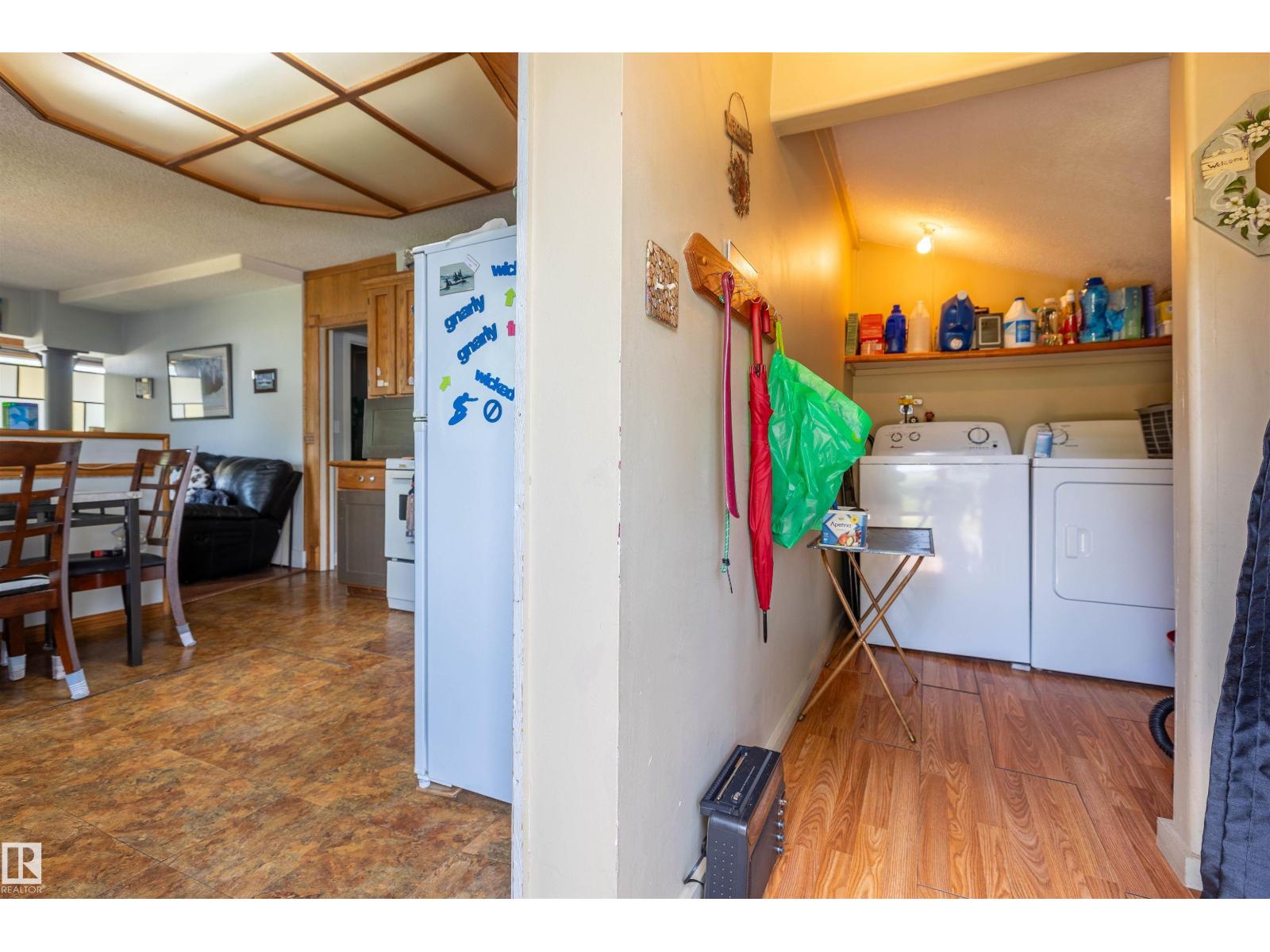 4834 51 St Property Photo 20