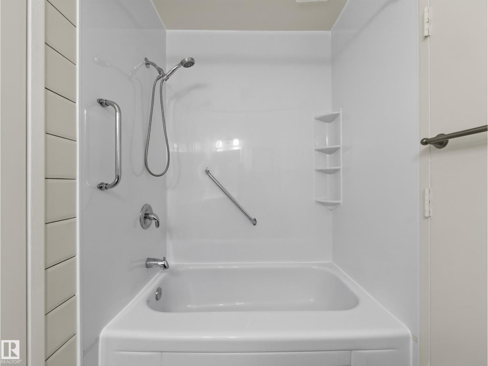 10136 81 St Nw Property Photo 18