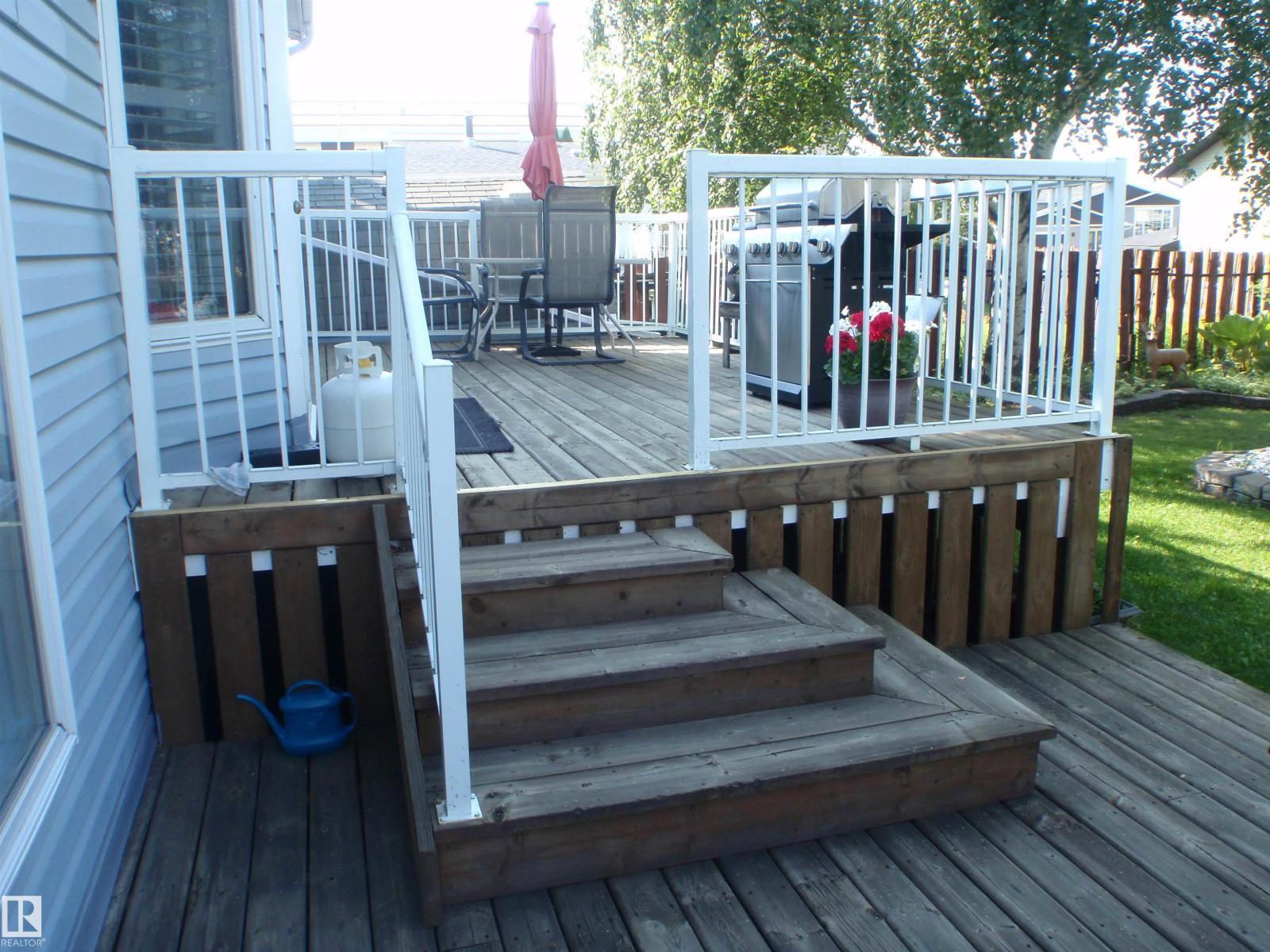 5802 53 St Property Photo 11