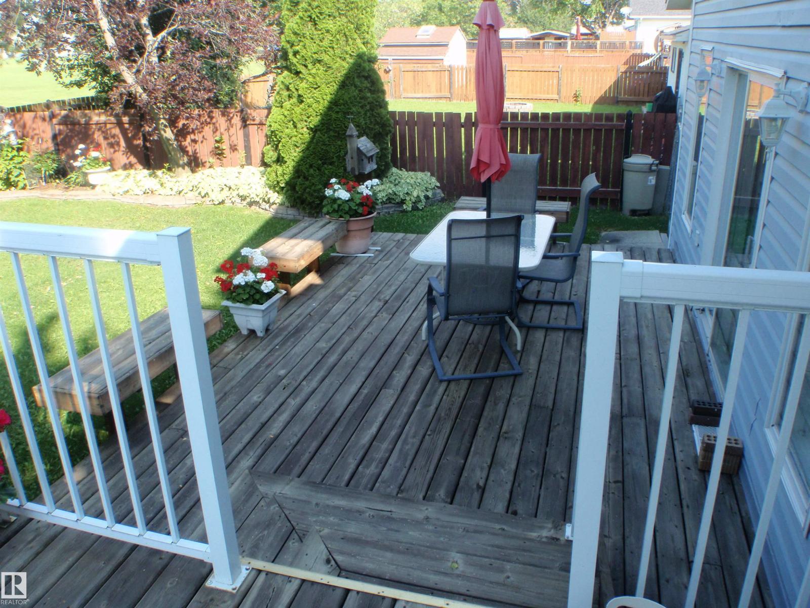5802 53 St Property Photo 12