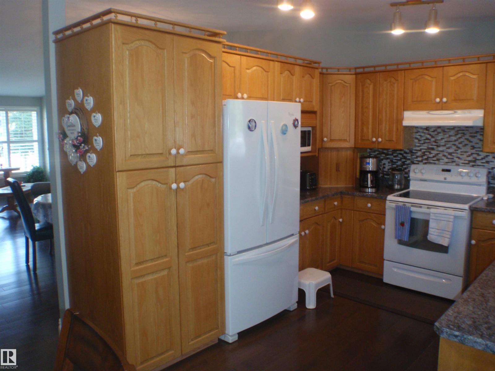 5802 53 St Property Photo 22
