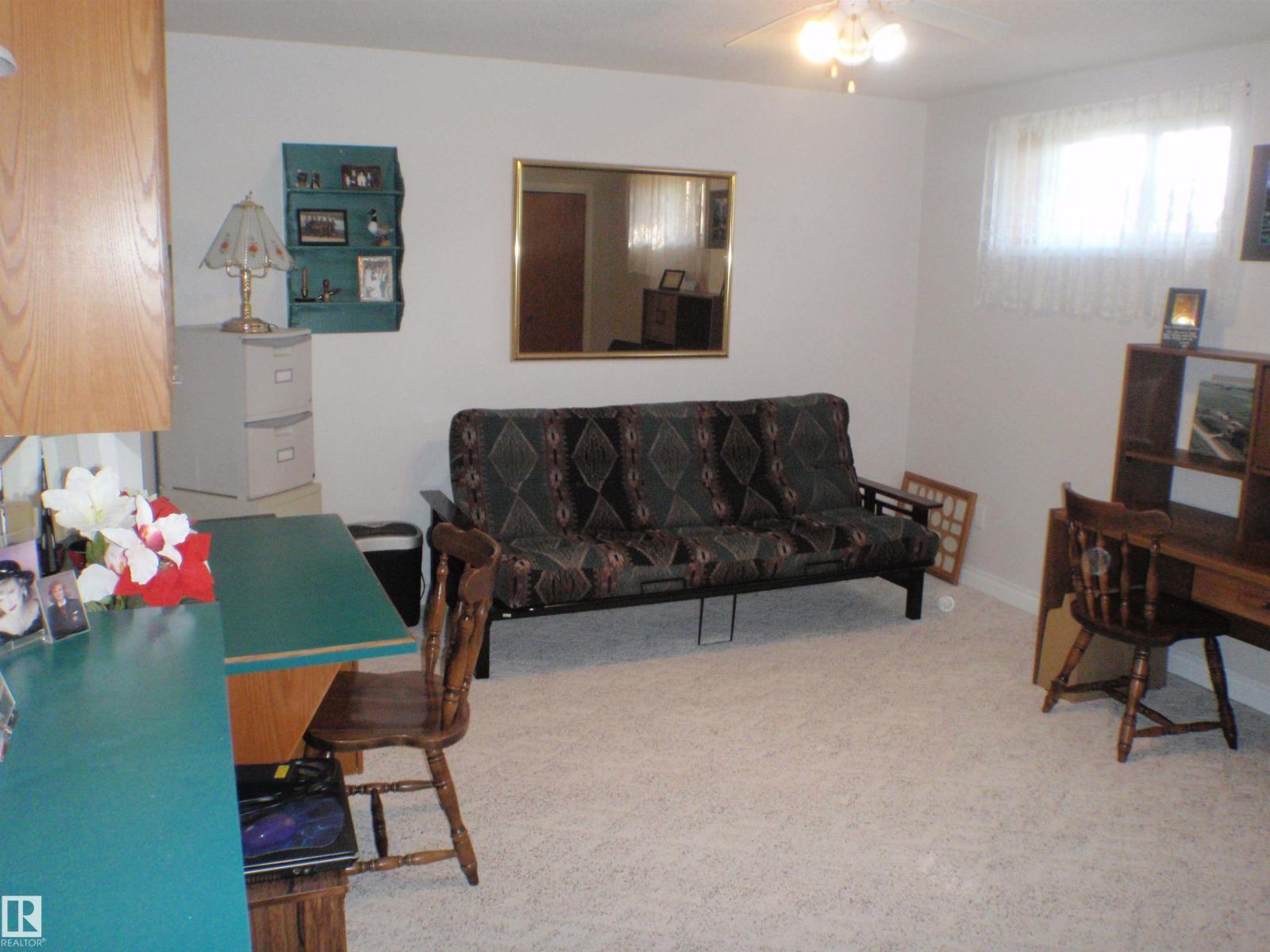 5802 53 St Property Photo 59