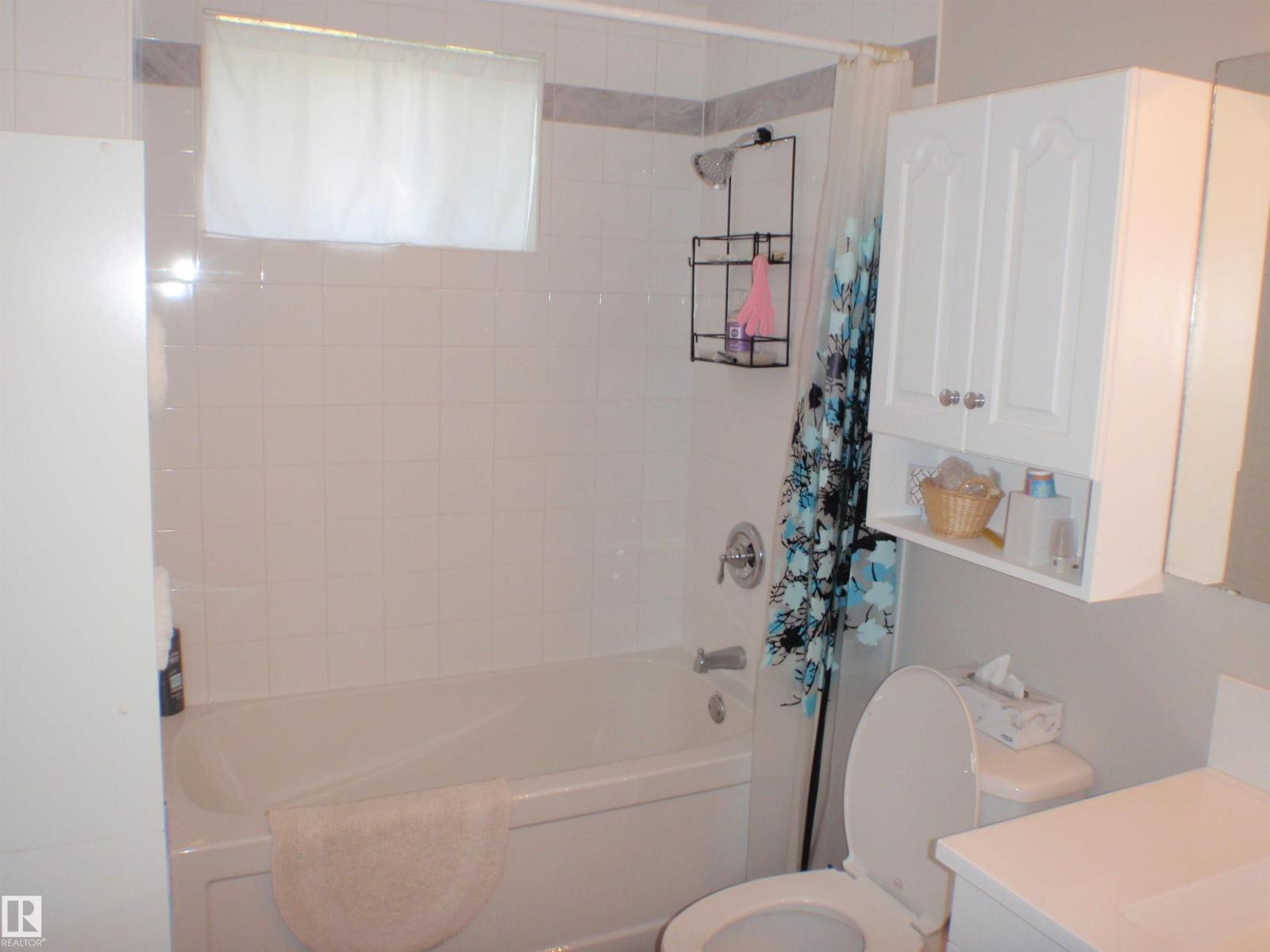 5802 53 St Property Photo 64