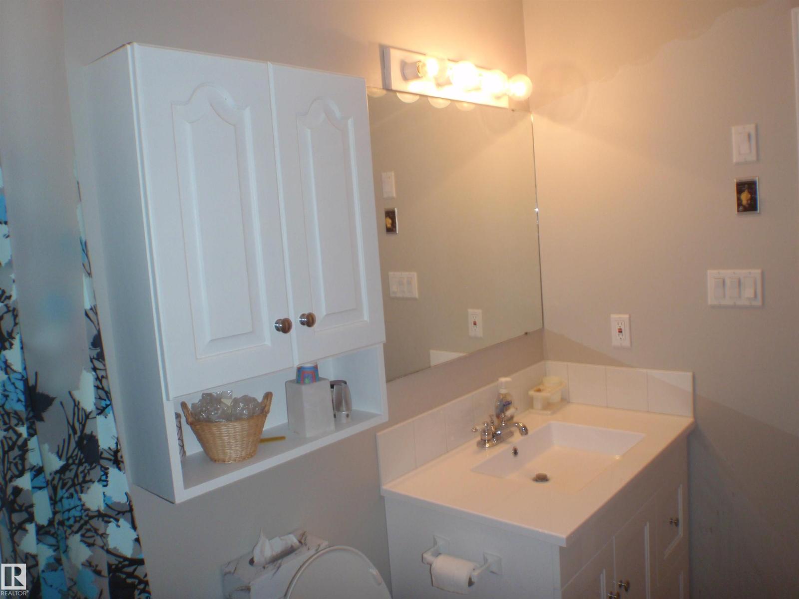 5802 53 St Property Photo 66
