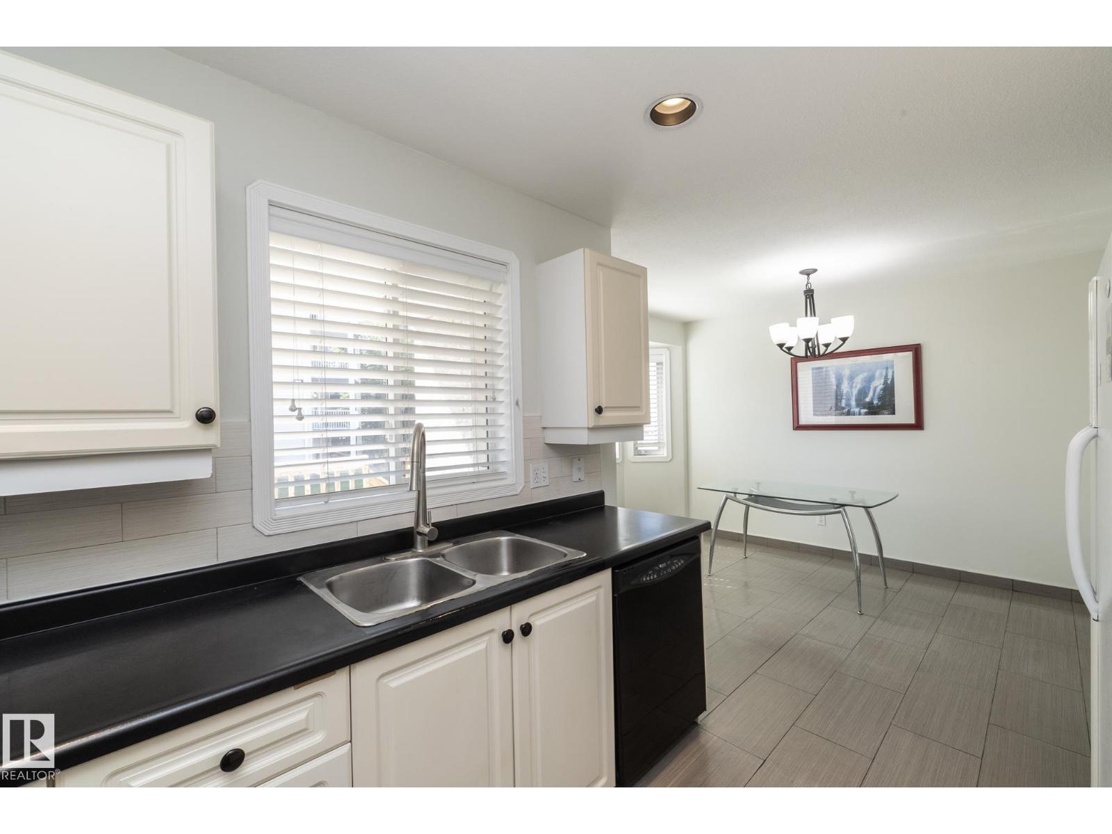 #11 9703 174 St Nw Property Photo 17