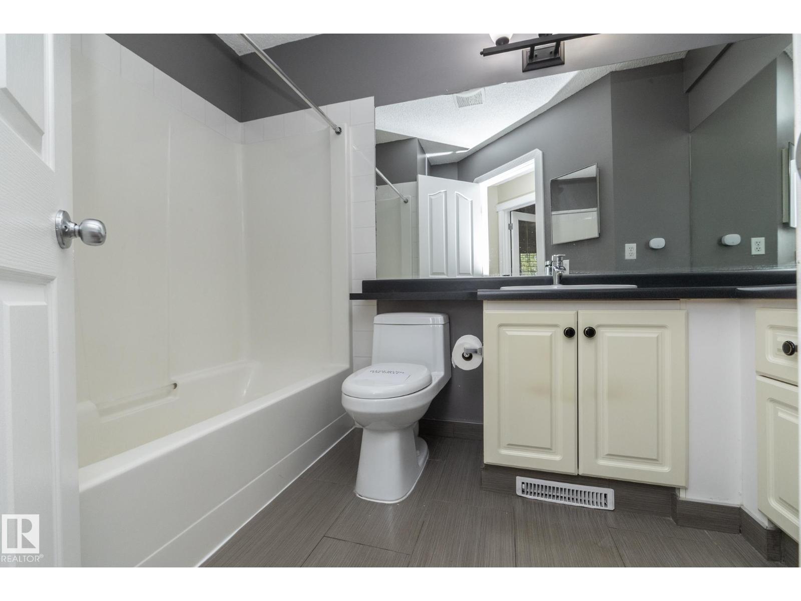 #11 9703 174 St Nw Property Photo 29