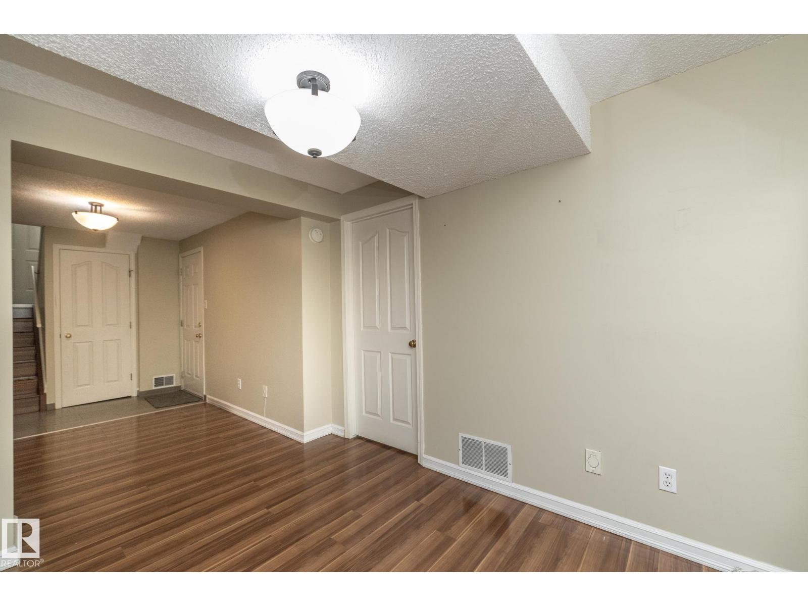 #11 9703 174 St Nw Property Photo 34