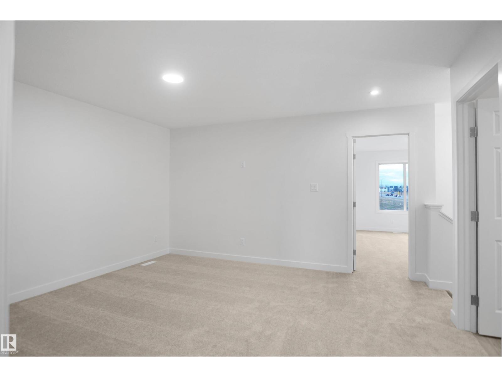 1748 Westerra Wd Property Photo 15