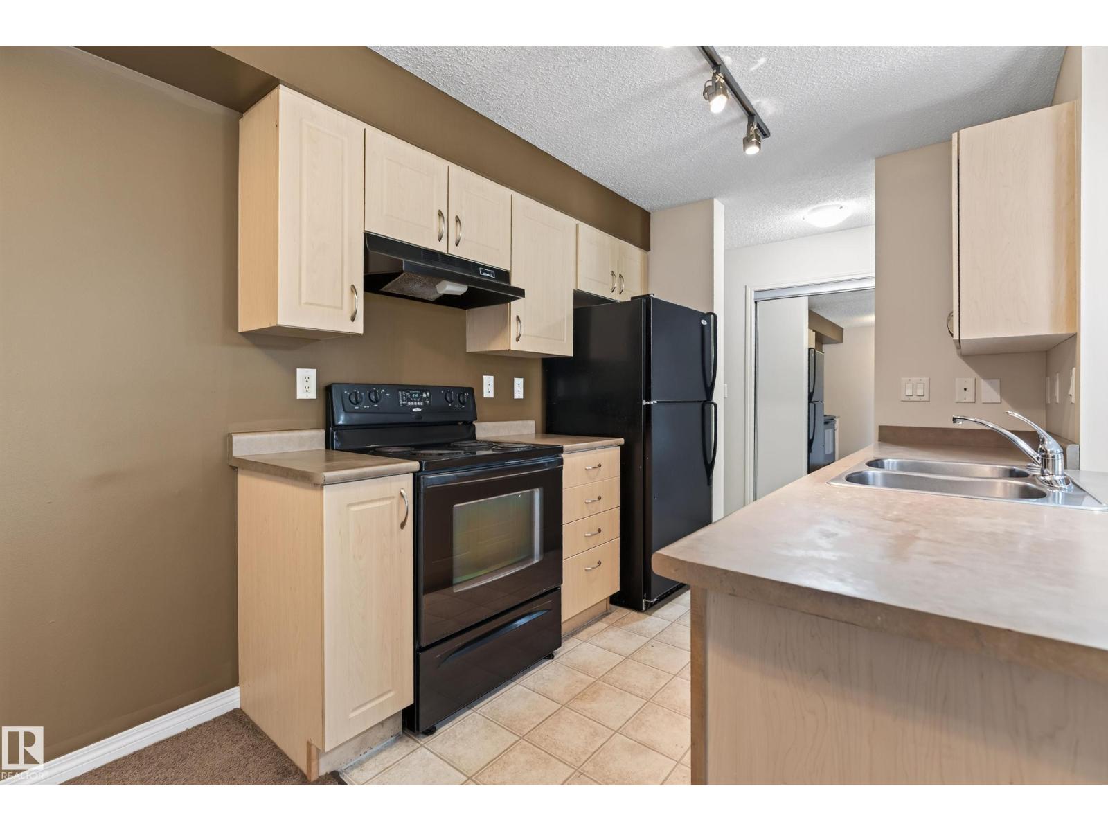 #104 13907 136 St Nw Property Photo 6