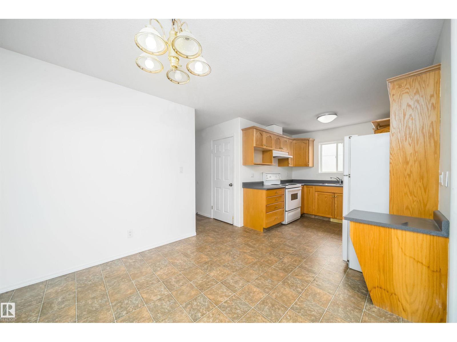 12041/43 67 St Nw Nw Property Photo 12