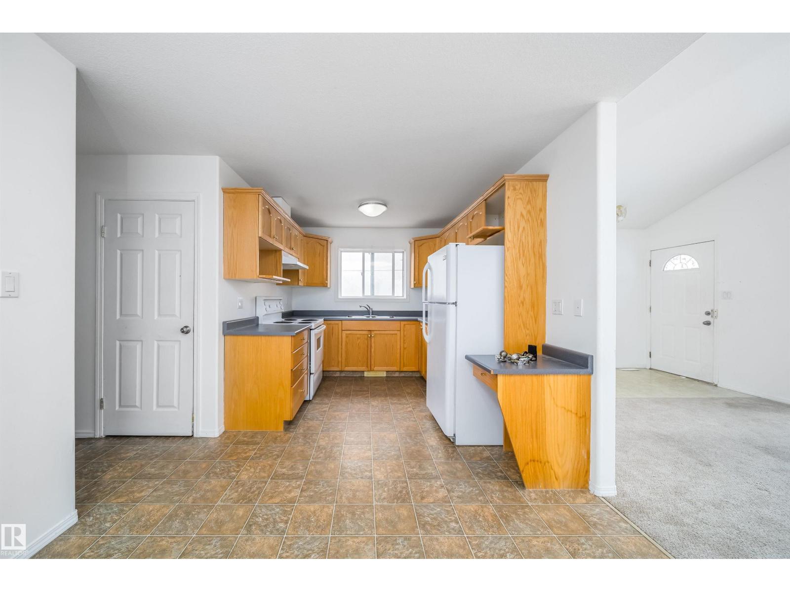 12041/43 67 St Nw Nw Property Photo 13