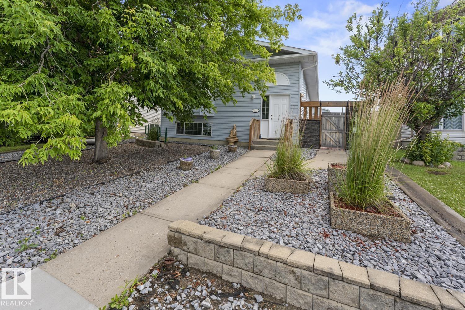 4813 45 ST Property Photo 1