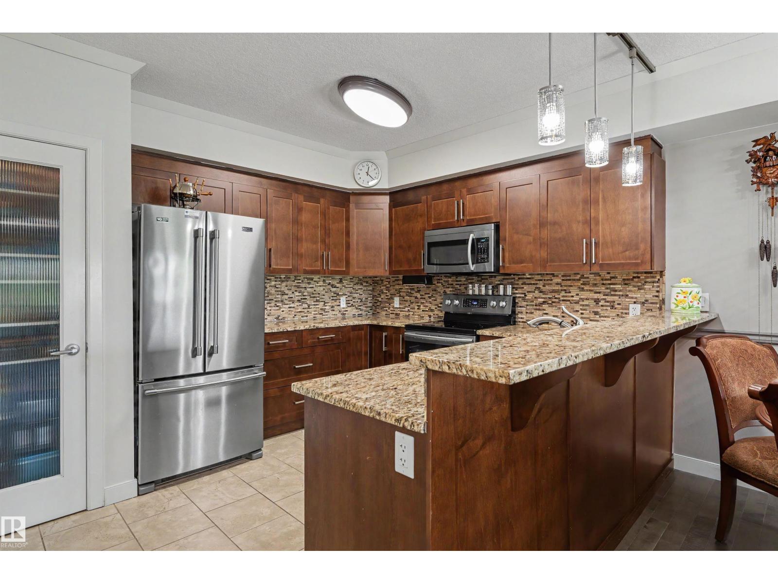 #304 100 Crystal Ln Property Photo 8