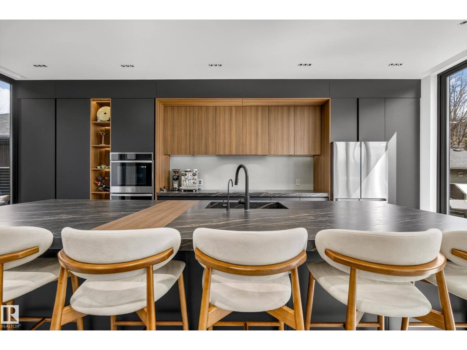 14035 104 Av Nw Property Photo 12