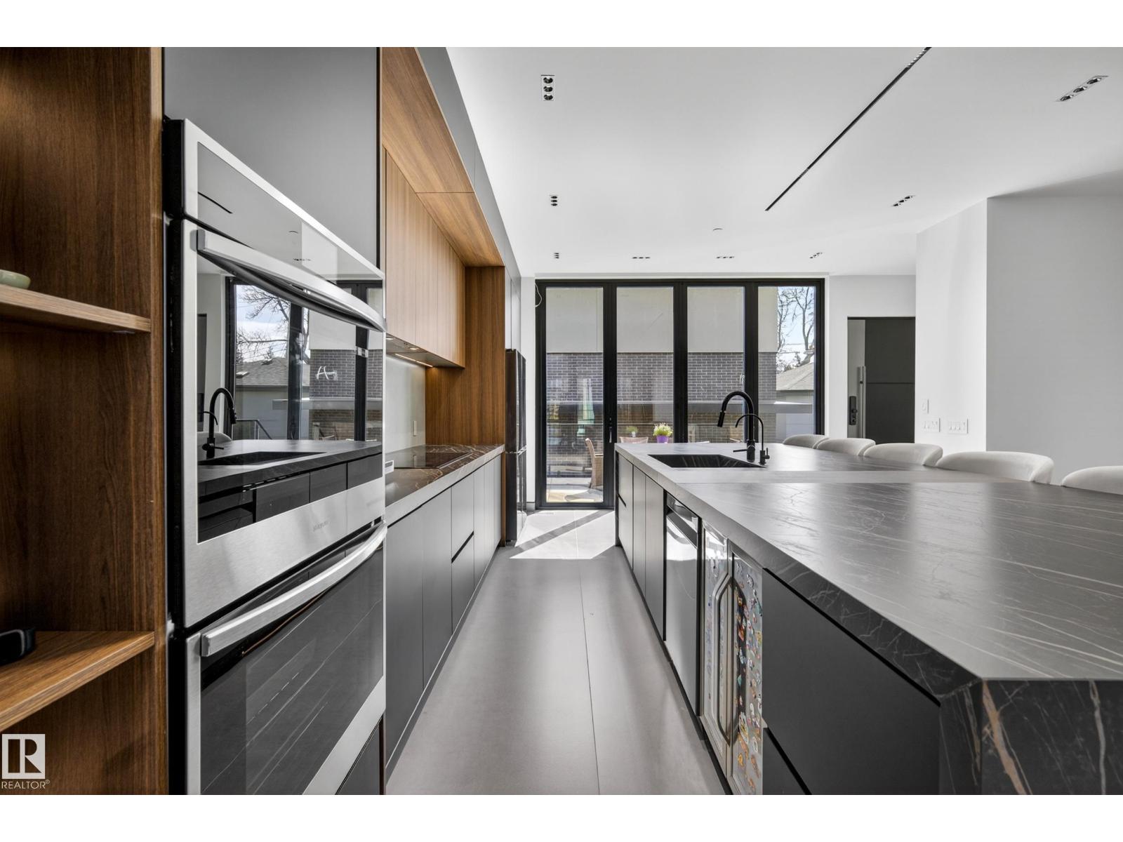 14035 104 Av Nw Property Photo 14