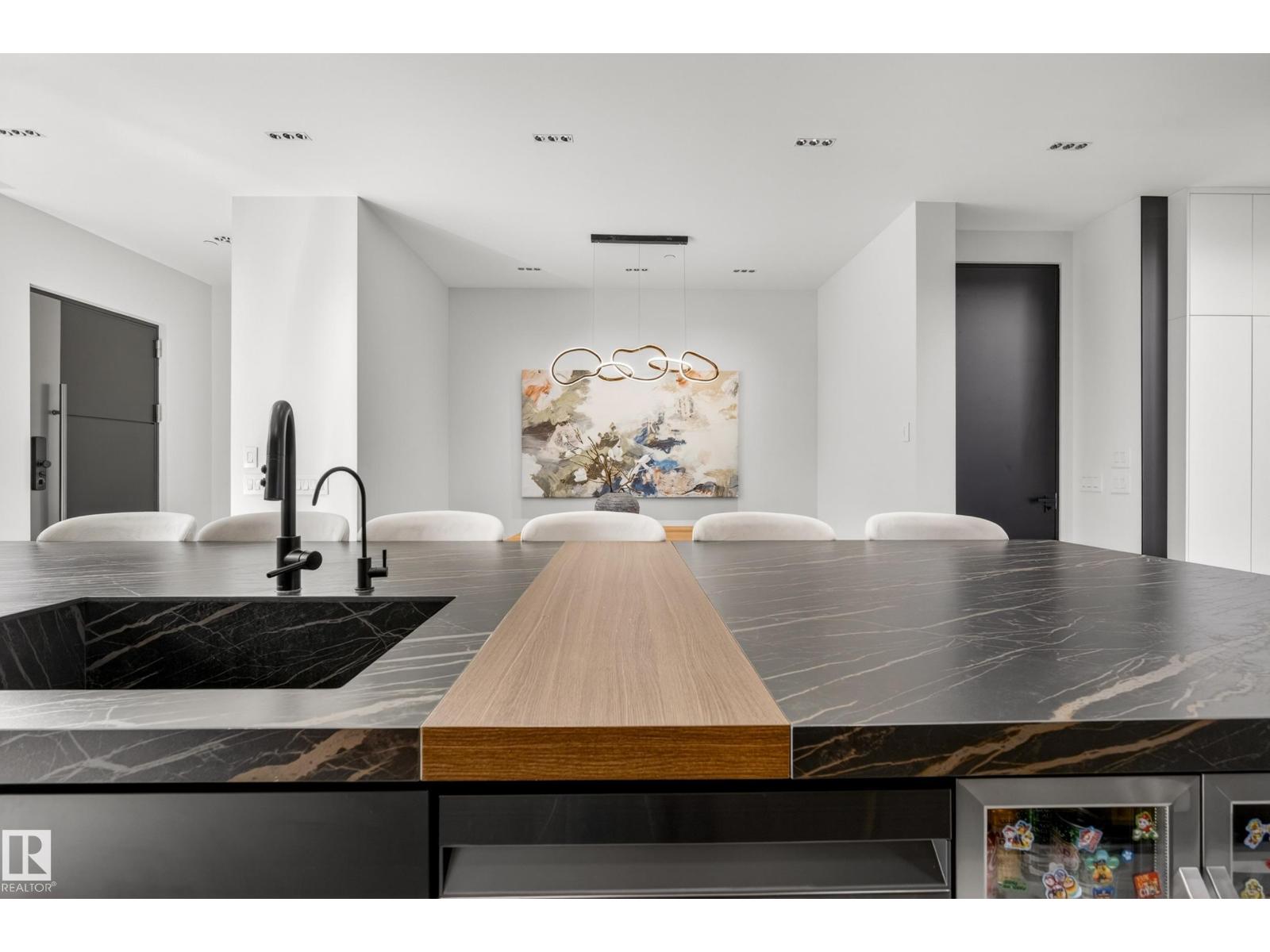 14035 104 Av Nw Property Photo 15