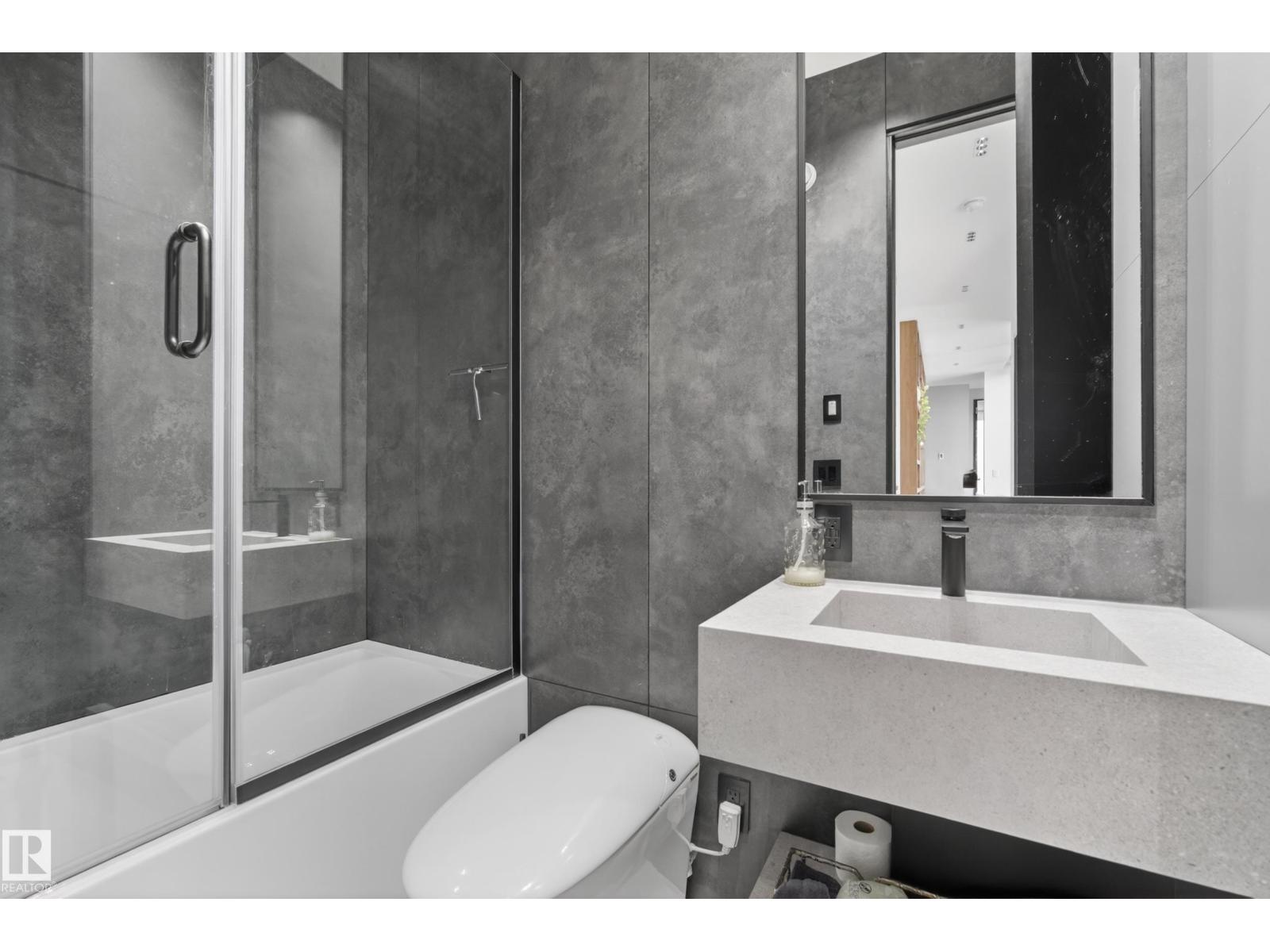 14035 104 Av Nw Property Photo 29