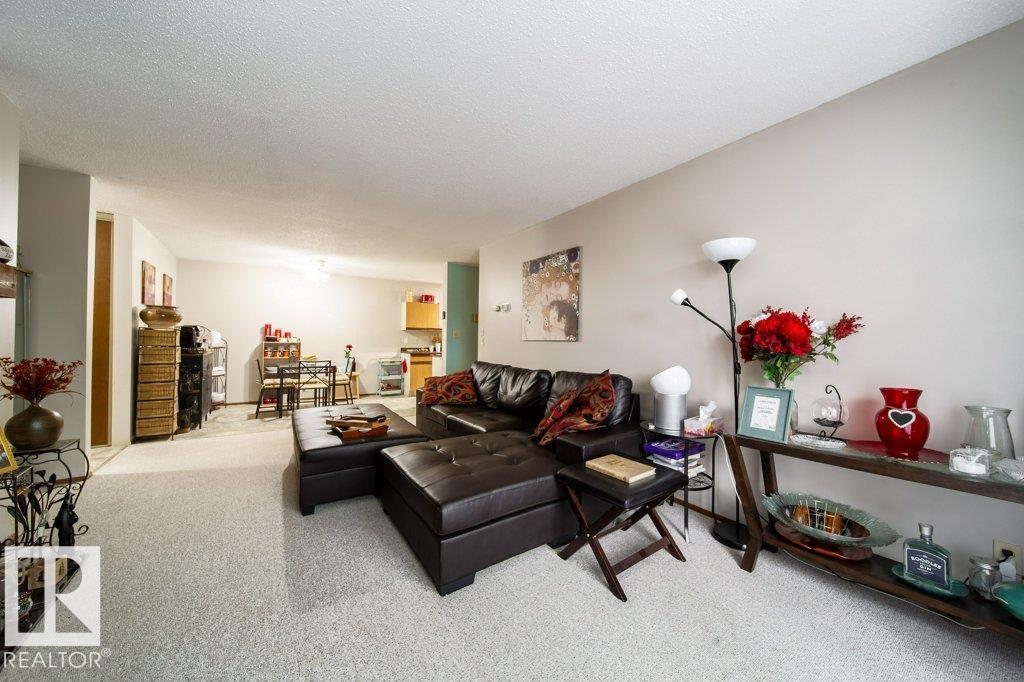 #307 6212 180 St Nw Property Photo 6