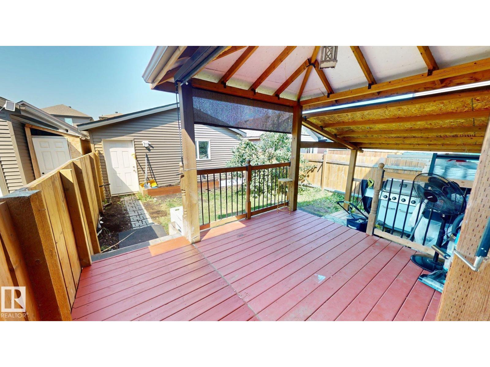 8172 226 St Nw Property Photo 14