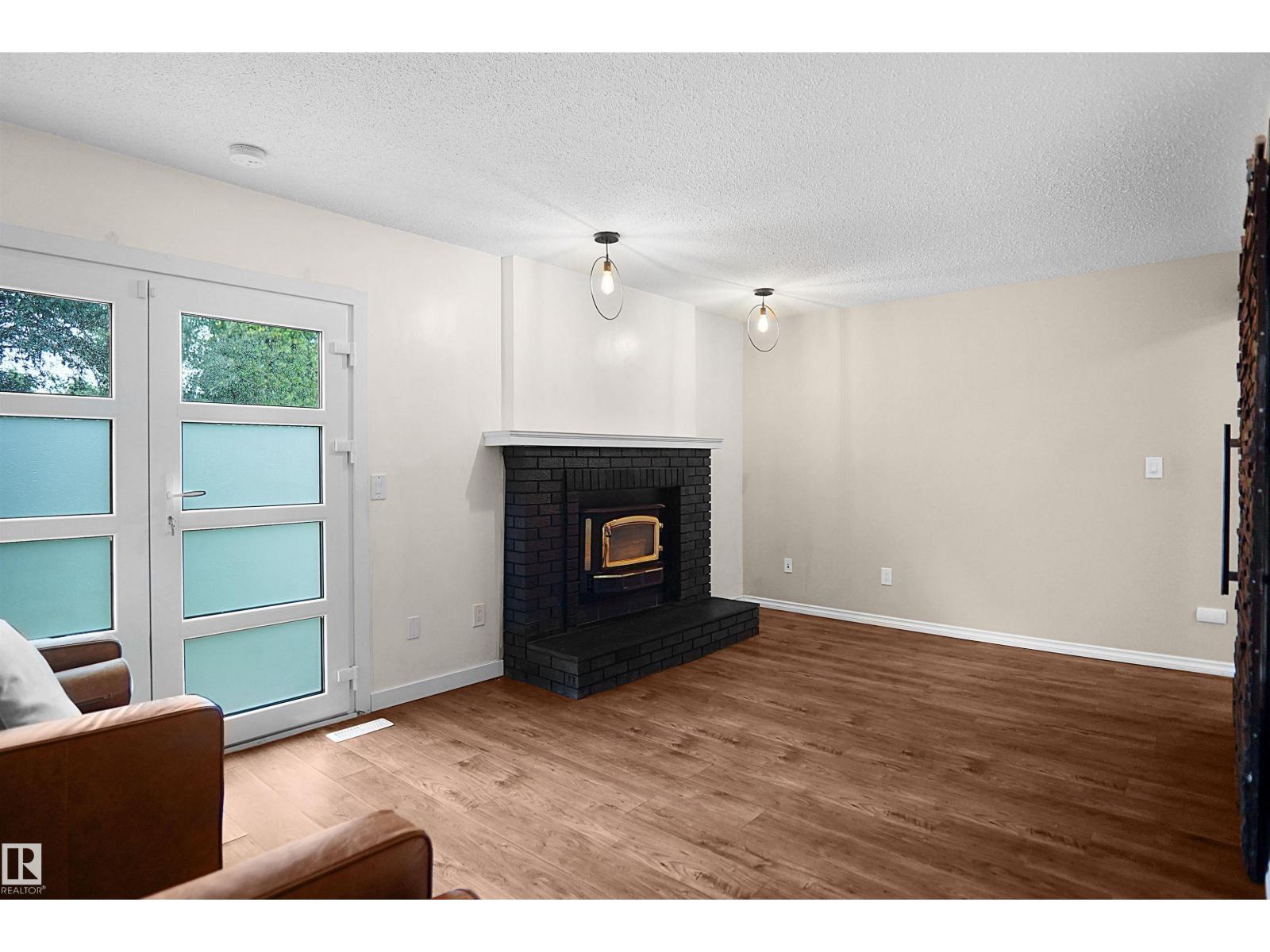112 Gariepy Cr Nw Property Photo 28