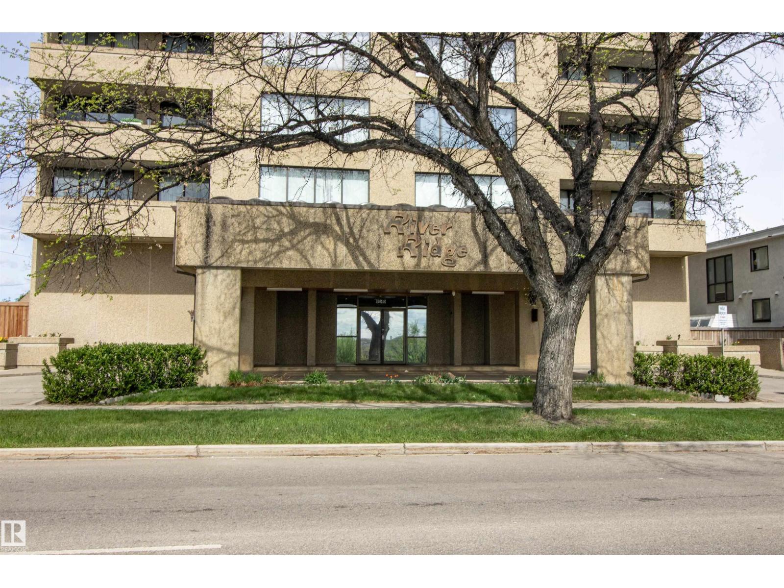 #202 8340 JASPER AV NW