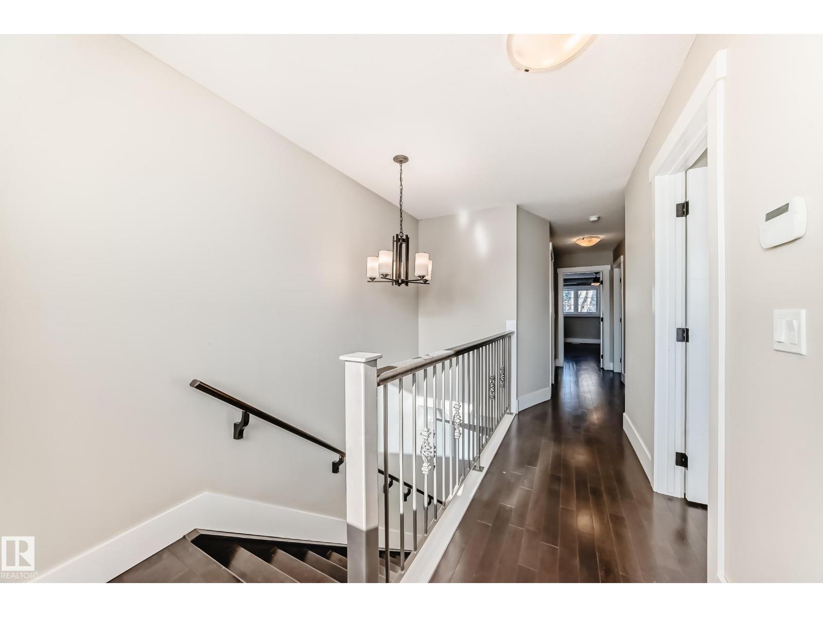 10711 70 Av Nw Property Photo 22
