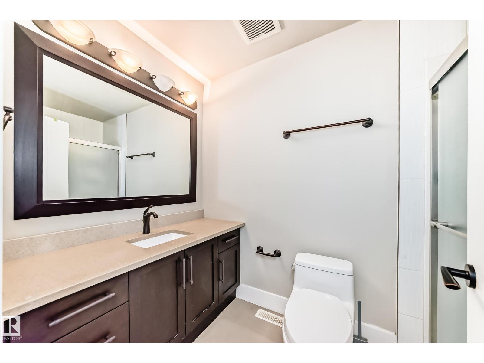 10711 70 Av Nw Property Photo 26