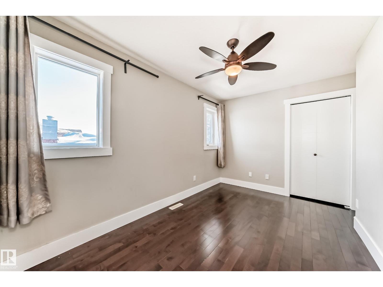 10711 70 Av Nw Property Photo 30