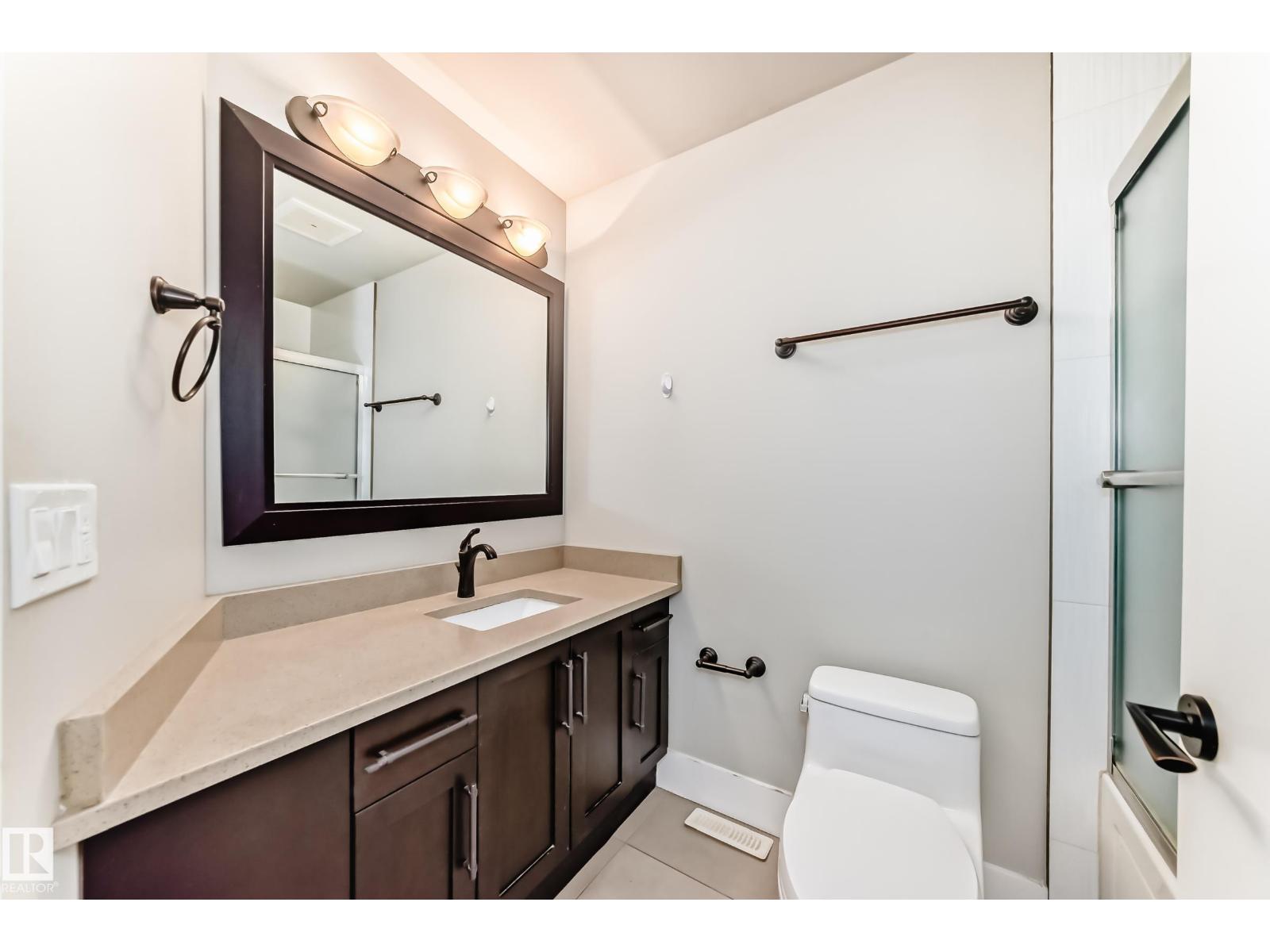 10711 70 Av Nw Property Photo 31