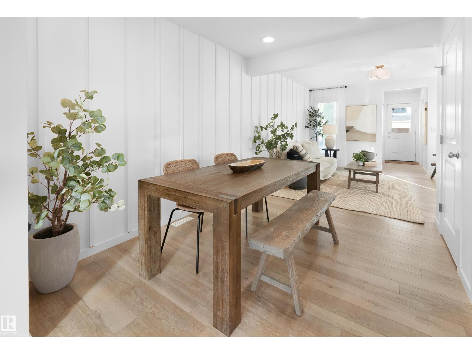 3 18628 18 Av Nw Property Photo 10