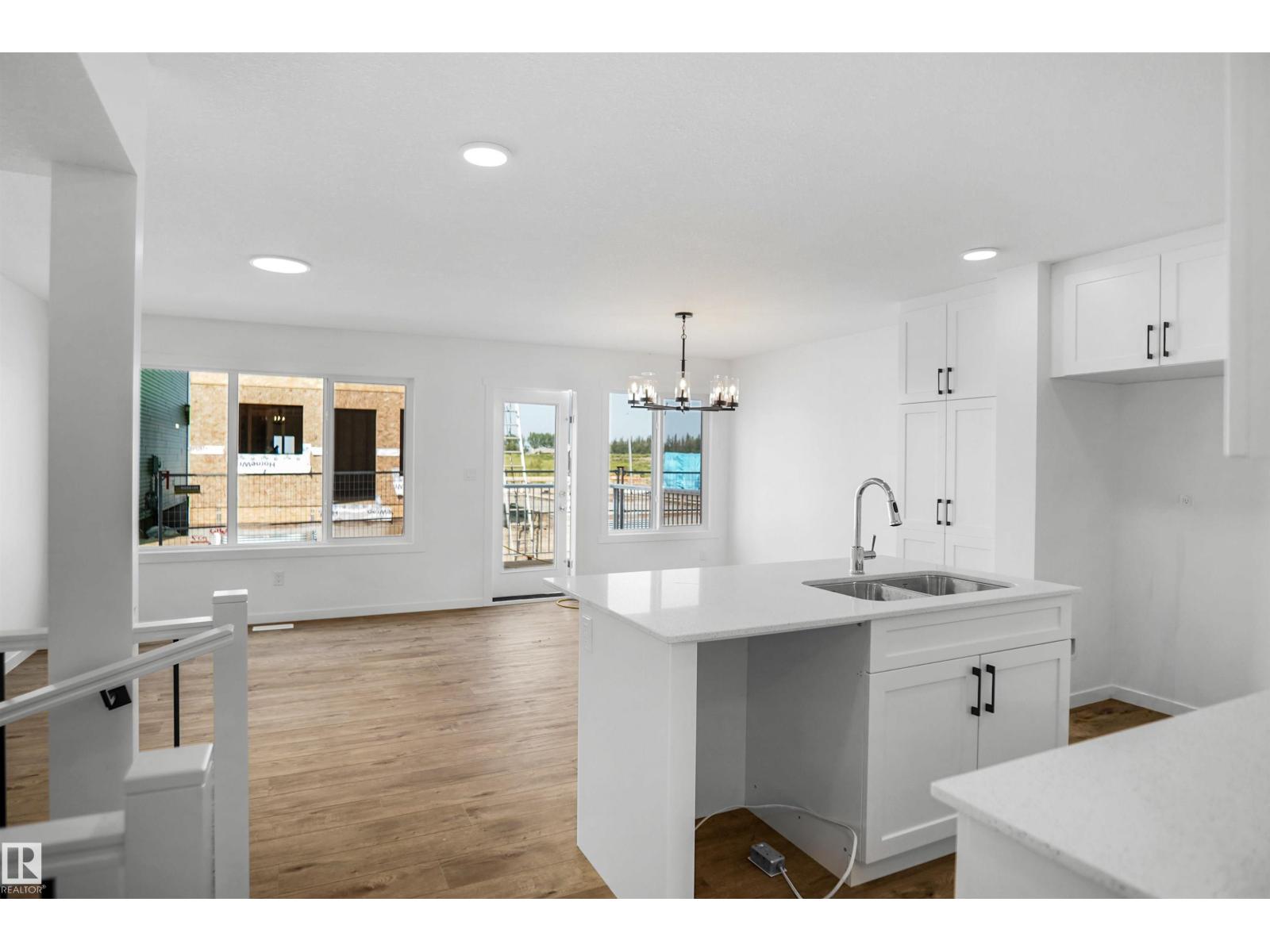 #28 1430 Aster Wy Nw Property Photo 6