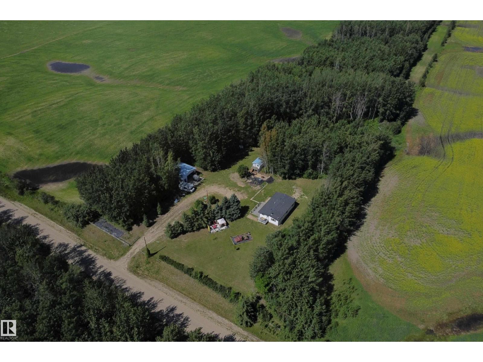 5318 Twp Rd 612 Property Photo 2