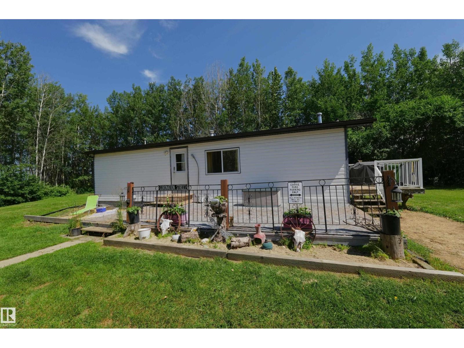 5318 Twp Rd 612 Property Photo 8