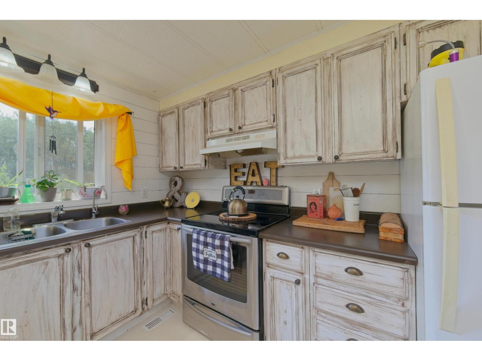5318 Twp Rd 612 Property Photo 19