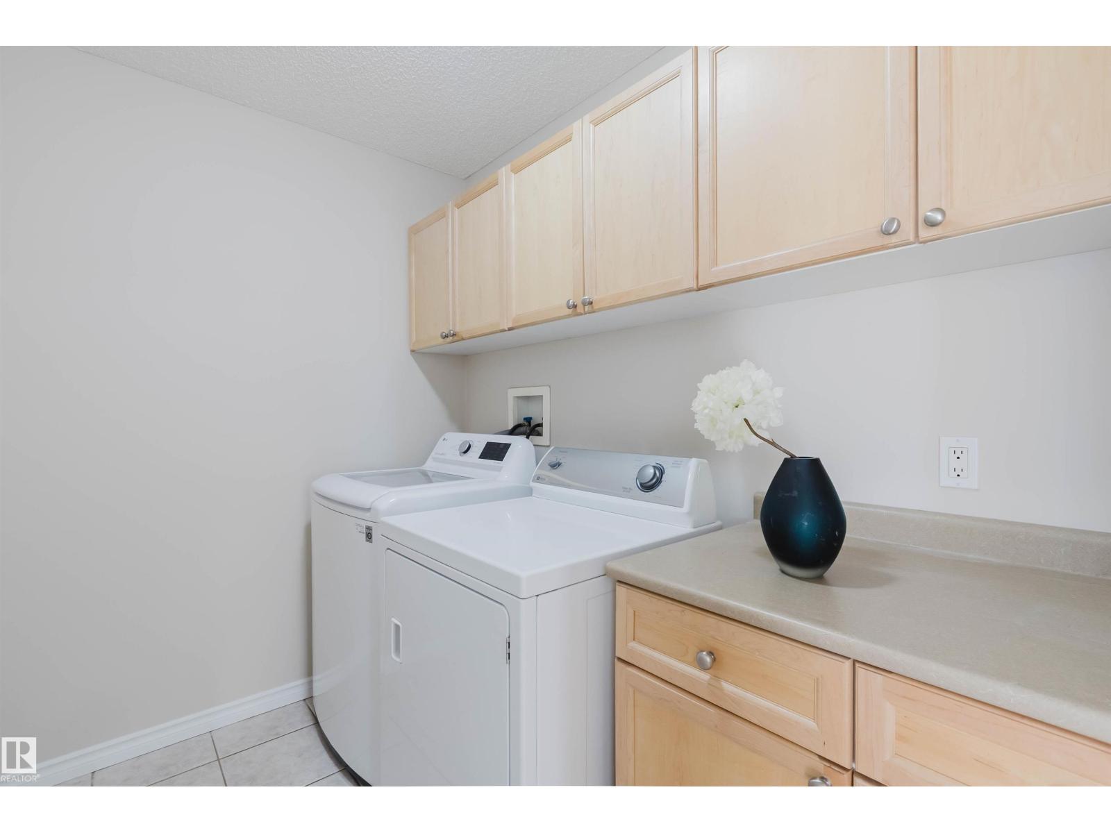1135 112 St Sw Property Photo 8