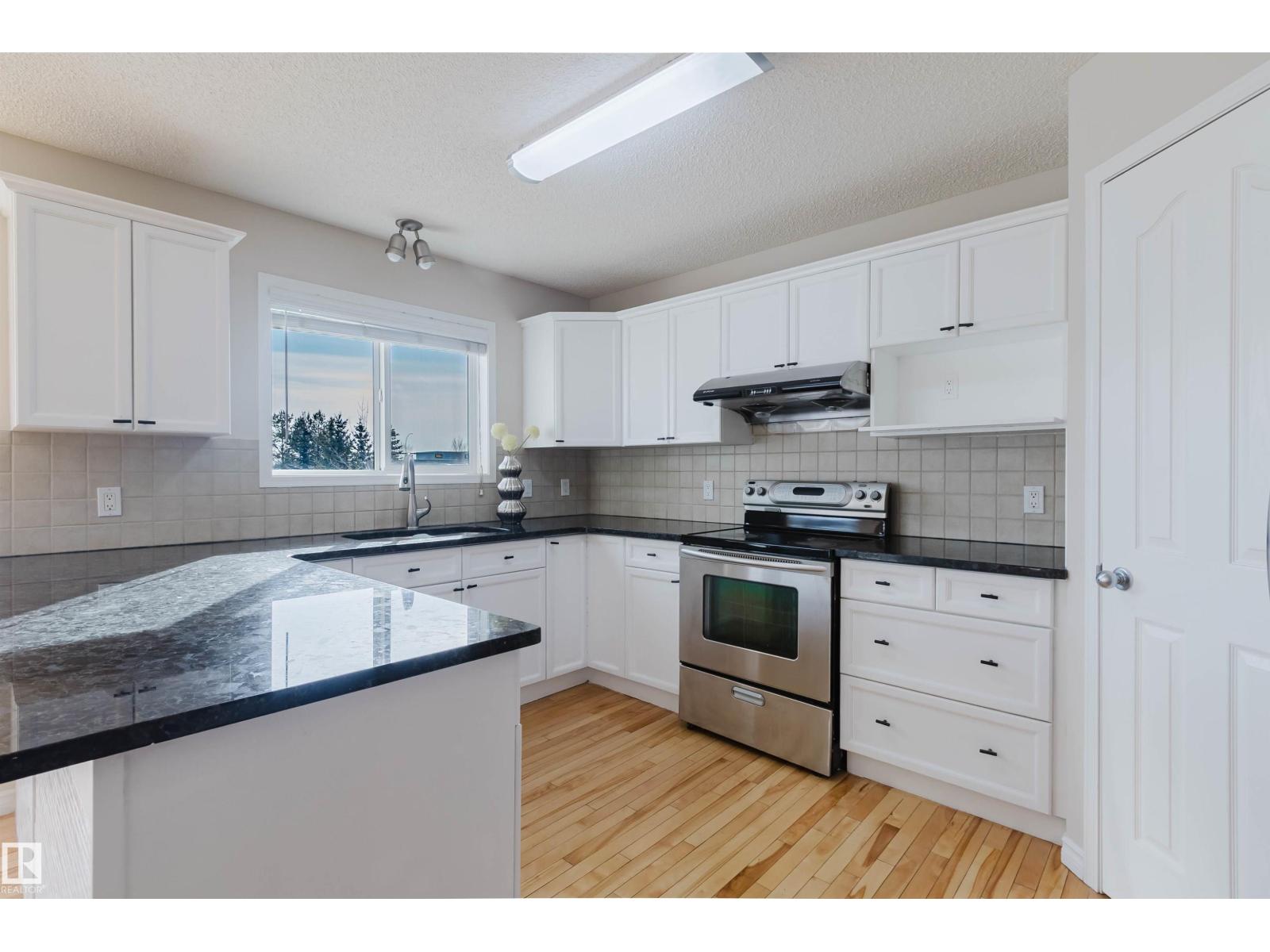1135 112 St Sw Property Photo 20