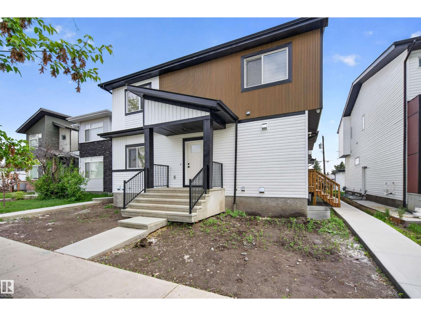 10915 159 ST NW