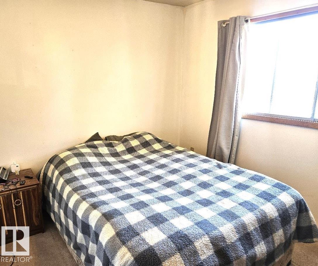 5024 50 St Property Photo 16