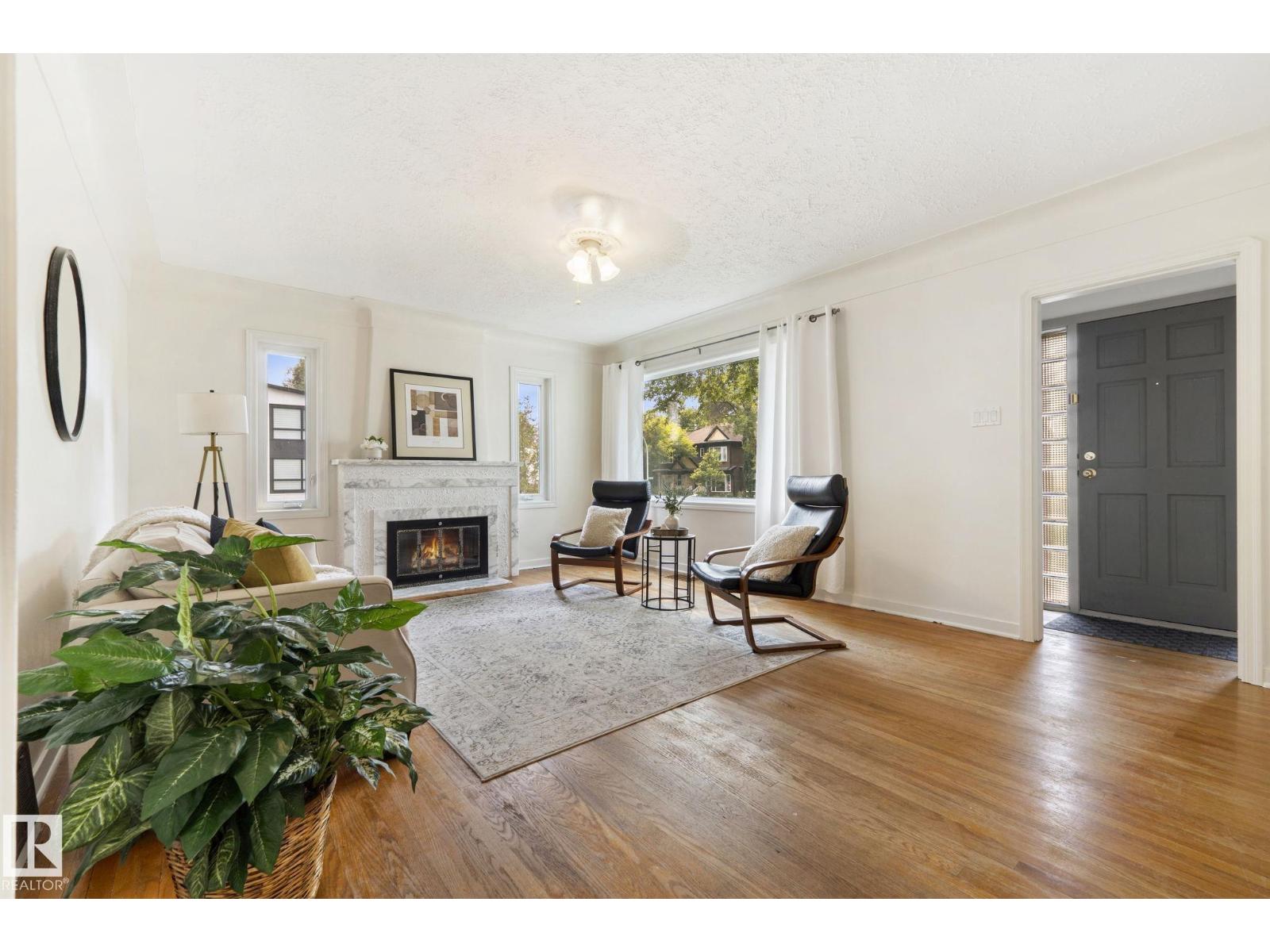 11903 125 St Nw Property Photo 4