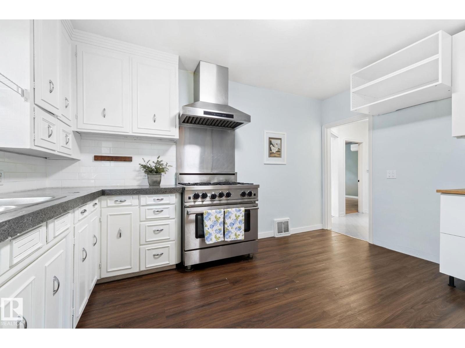 11903 125 St Nw Property Photo 11