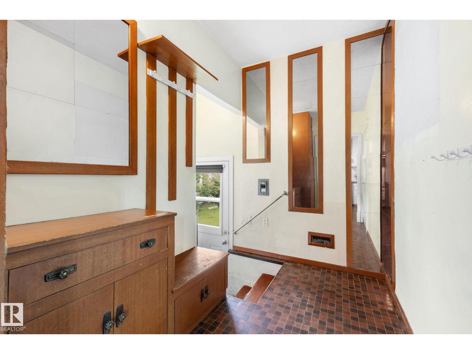11903 125 St Nw Property Photo 16