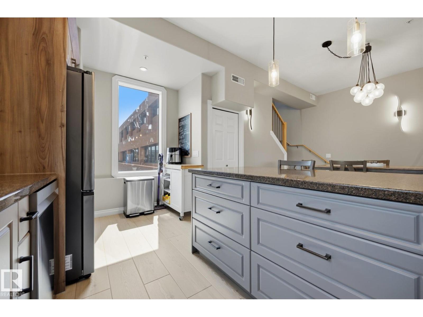 #201 10625 Kingsway Av Nw Property Photo 11