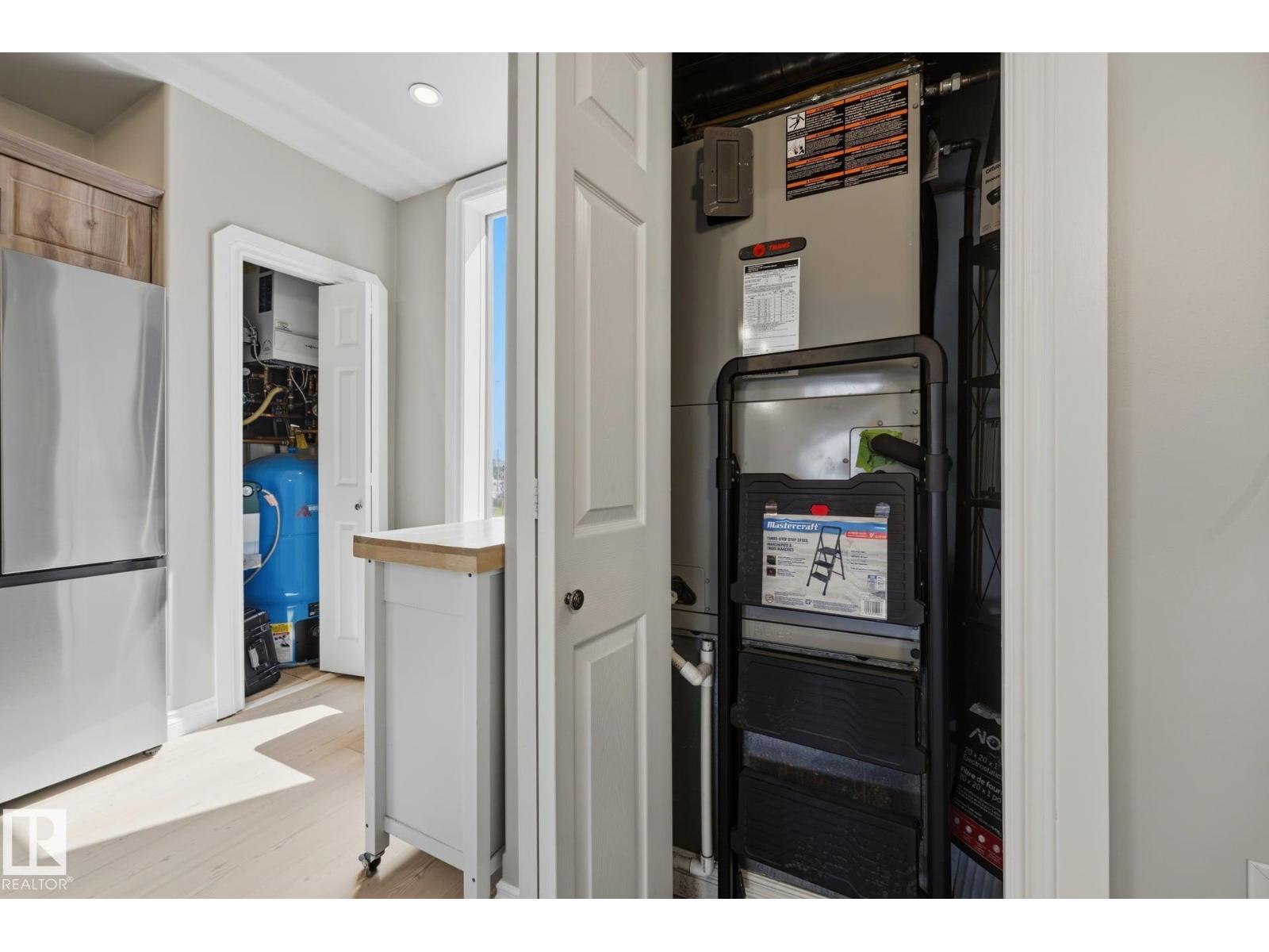 #201 10625 Kingsway Av Nw Property Photo 13