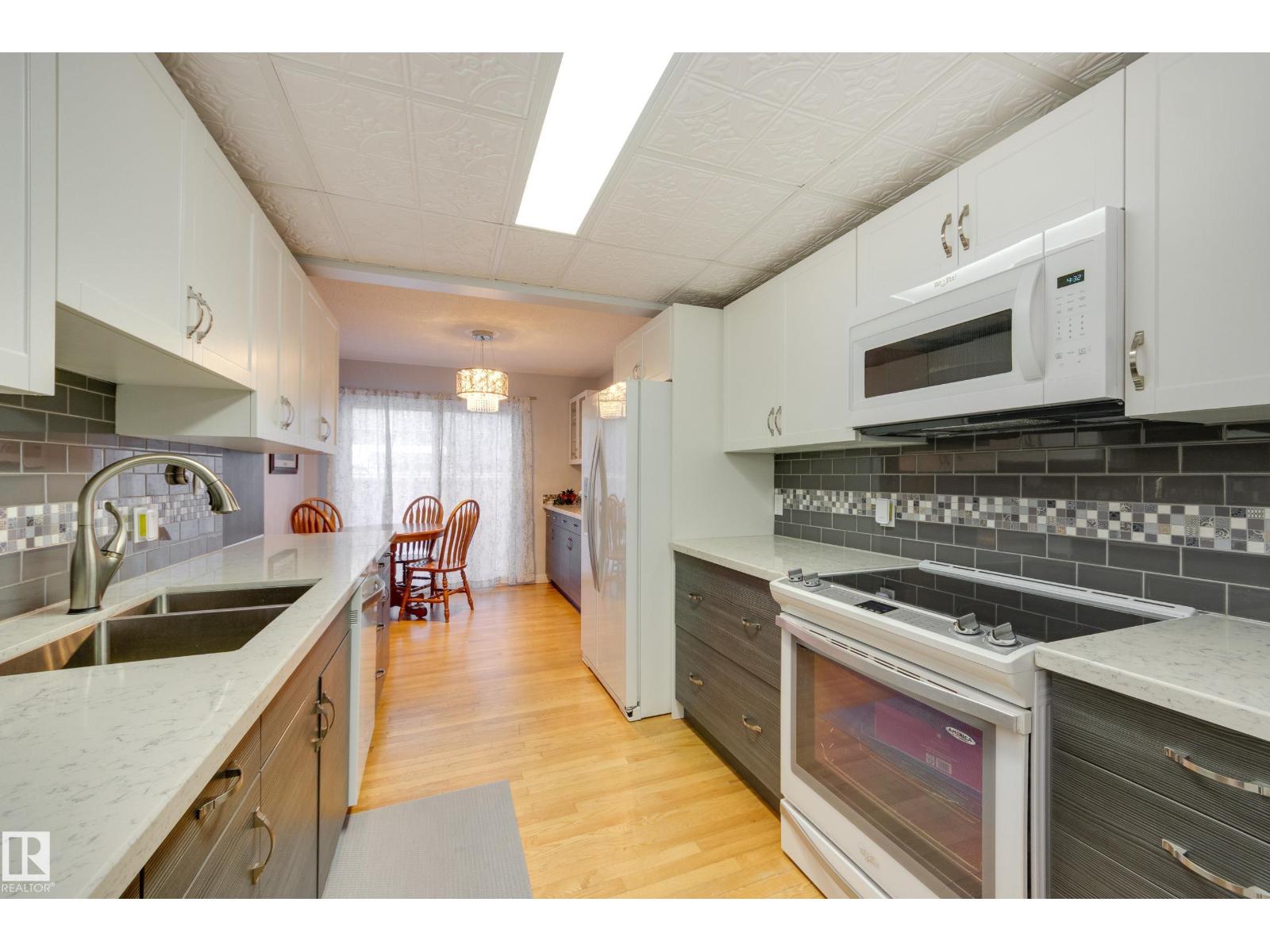 4303 46 St Property Photo 1