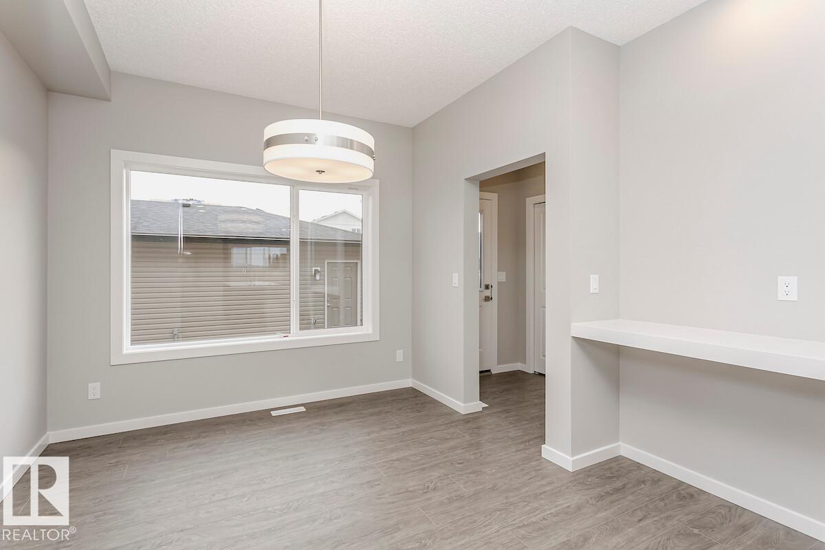 306 Hawthorn Wy Property Photo 11