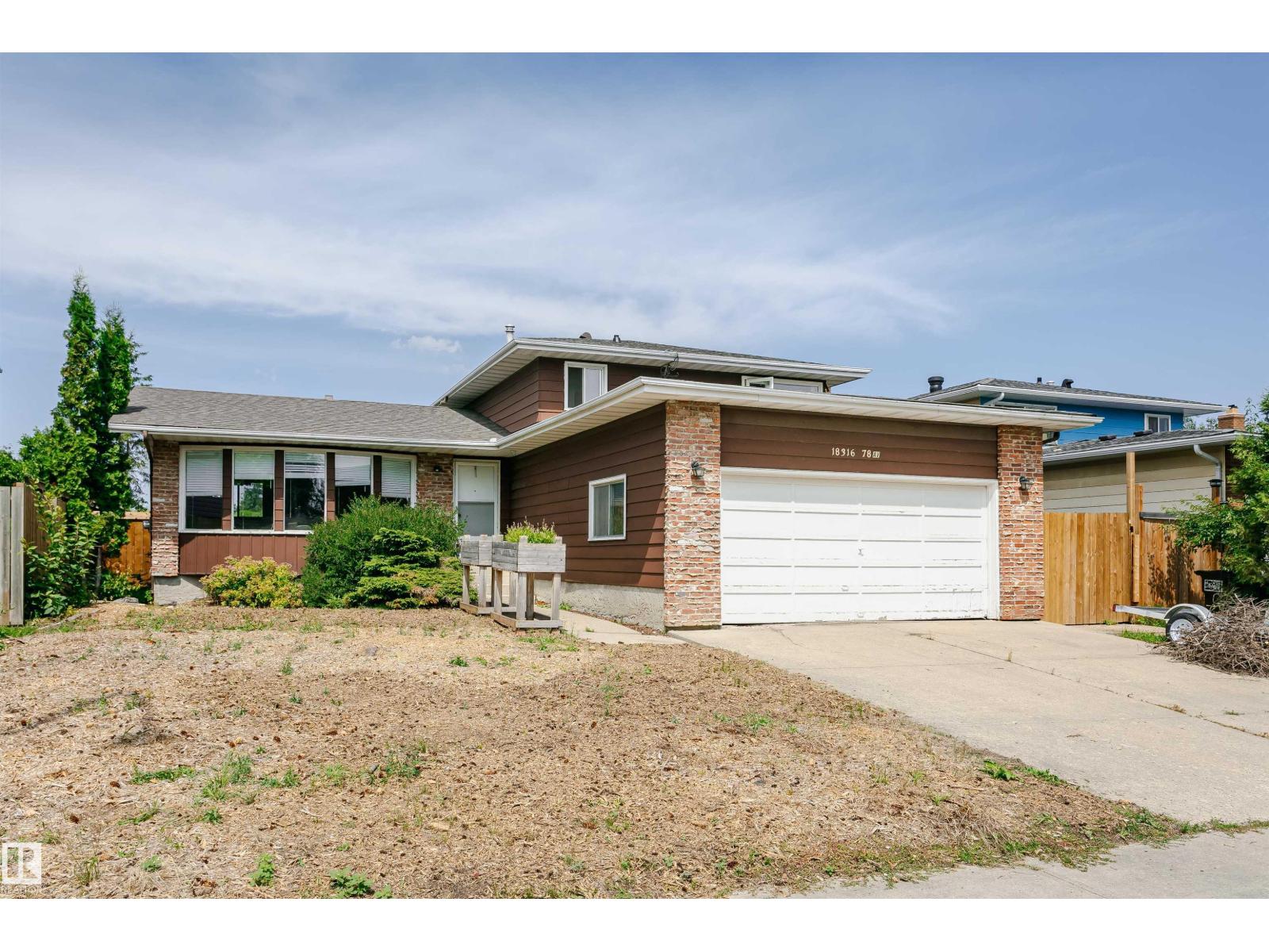 18316 78 Av Nw Property Photo 2