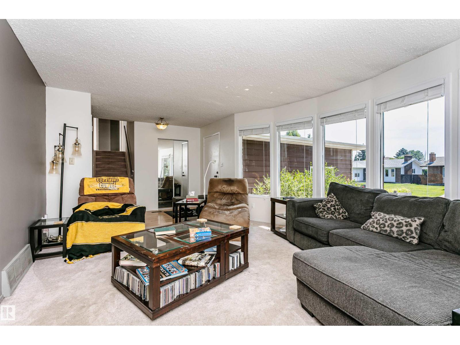 18316 78 Av Nw Property Photo 9