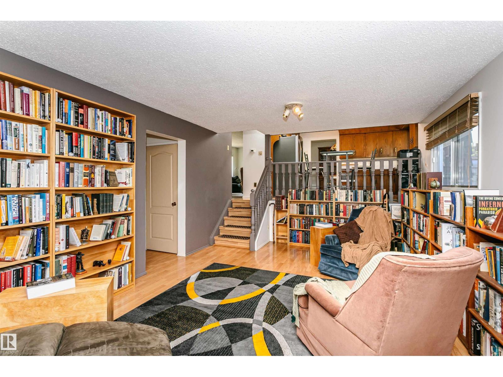 18316 78 Av Nw Property Photo 23